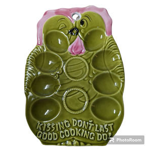 Vintage Artmark Chicken Egg Plate Kitschy Green Pink Japan
